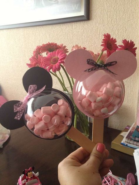 Mickey Mouse Party Food, Minnie Mouse Party Favor, Hadiah Diy, Săpunuri Handmade, Idee Babyshower, Minnie Mouse Baby Shower, Minnie Birthday Party, Minnie Mouse Theme, Mouse Crafts