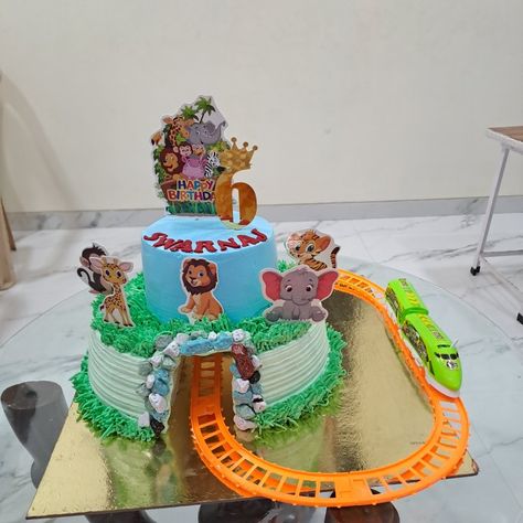 Moving Train Cake, Jungle Theme Cake Without Fondant, Car Theme Cake, Jungle Theme Cake, Cakes Without Fondant, Cars Theme Cake, Jungle Theme Cakes, Moving Train, Train Cake