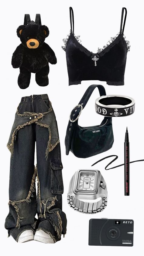 Grunge Look🖤🤍 Romantic Grunge Outfit, Simple Edgy Outfits, Camera Grunge, Edgy Outfits Grunge, Aesthetic Camera, Moda Grunge, Grunge Outfit, Grunge Fashion Soft, 90's Grunge