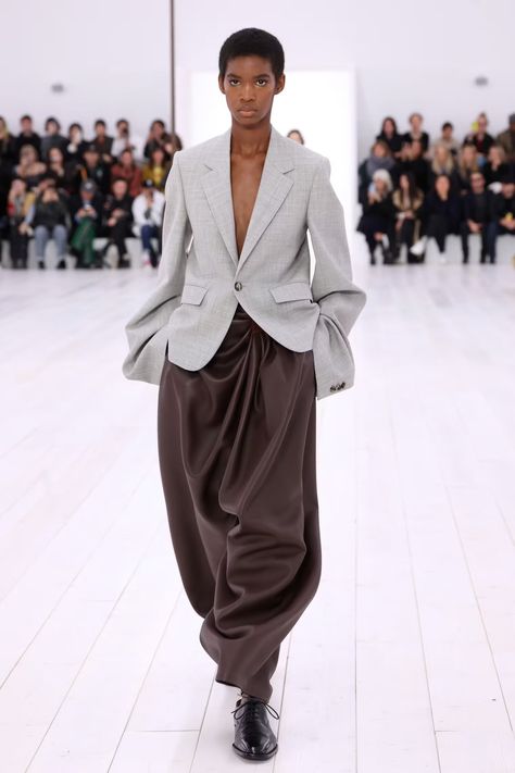 Loewe Spring 2025: Stranger Than Fiction, Chicer Than Most Loewe Fashion, Stranger Than Fiction, Paris Fashion Week Runway, Jonathan Anderson, Big Dresses, Hoop Skirt, Khaki Jacket, Elements Of Style, Beauty Life