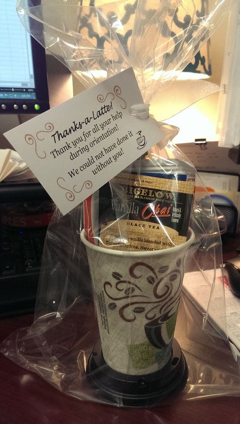 Thank you gift for volunteers! Card reads, "Thanks a Latte! Thank you for all your help during orientation. We could not have done it with out you!" Gift includes: disposable beverage cup w/ lid, pieces of chocolate in the bottom, packet of Starbucks Via latte coffee, hot cocoa packet, couple of tea packets, and a biscotti cookie. Covers the bases for hot beverages if people don't like coffee or tea. Disposable Coffee Cup Gift Ideas, Volunteer Appreciation Dinner, Parent Appreciation, Church Gifts Ideas, Volunteer Training, Teacher Breakfast, Fun Fundraisers, Unique Gift Baskets, To Go Coffee Cups