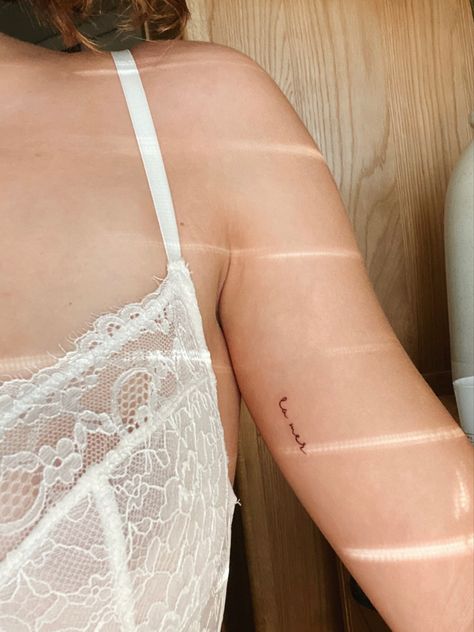 La Mer Tattoo, Capri Tattoo, Golden Tattoo, Bicep Tattoo Women, Short Quote Tattoos, Small Rib Tattoos, Minimal Tattoo Ideas, Inner Bicep Tattoo, Small Shoulder Tattoos