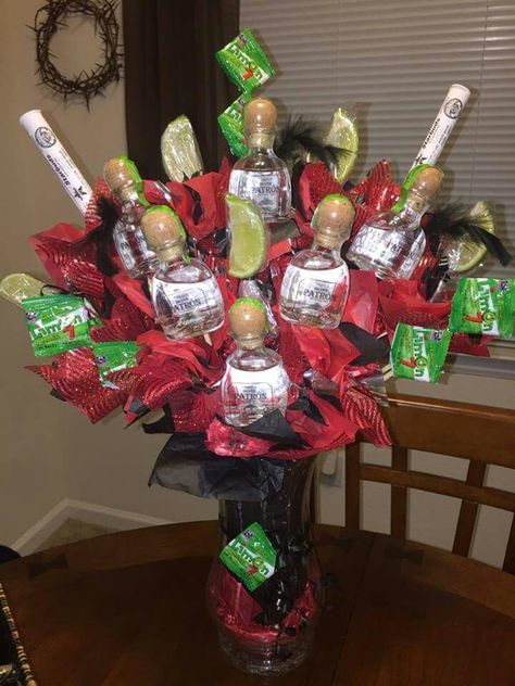 Adult birthday bouquet Boyfriend Cake, Booze Bouquet, Alcohol Bouquet, Alcohol Gift Baskets, Liquor Gift Baskets, Liquor Bouquet, Birthday Boyfriend, Liquor Gifts, Christmas Gift Baskets Diy