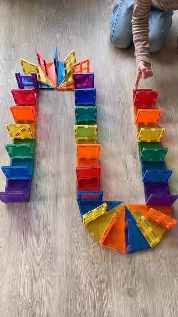 Cool Magnatile Builds, Magnatiles Ideas Printable, Magnatile Activities, Picasso Tiles Building Ideas, Magnatiles Ideas For Kids, Magnatile Builds, Magnatiles Ideas, Magnetic Building Toys, Magnet Tiles