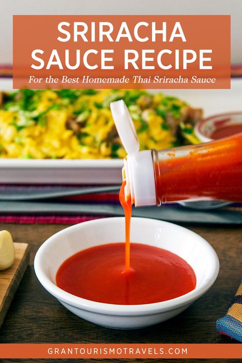 Thai Sriracha Sauce Recipe Copycat Sriracha Sauce, Homemade Sriracha Sauce Recipe, Siracha Recipes, Sweet Chilli Sauce Recipe, Sriracha Sauce Recipe, Spicy Sauce Recipe, Sriracha Recipes, Asian Sauces, Asian Meals