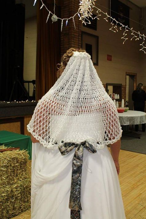 Crochet Wedding Veil Pattern, Crochet Wedding Veil, Crochet Wedding Shawl, Veil Pattern, Wedding Crochet, Shasta Daisy, Daisy Wedding, Crochet Wedding, Domestic Goddess