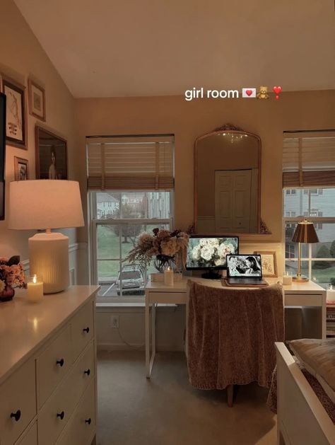 Taylor Pics, Girl Bedrooms, Twenty Twenty, Room Redesign, Redecorate Bedroom, Cozy Room Decor, Dreamy Room, Dream Room Inspiration, Room Makeover Inspiration