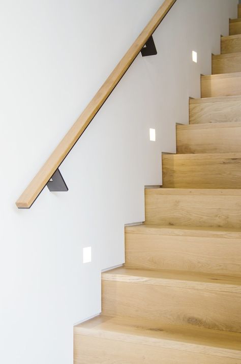 Indoor Handrail, Stairs Handle, Timber Handrail, Wall Mounted Handrail, Wood Floor Design, Wood Handrail, Stairs Design Interior, Staircase Handrail, Stair Railing Design