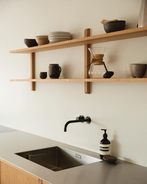 Direct • Instagram Japandi Kitchen Shelves, Small Shelf Kitchen, Japandi Shelves, Wood Shelf Kitchen, Coffee Nook Decor, Kitchen Deisgn, Ikea Kitchen Inspiration, Floating Shelf Kitchen, Scandinavian Shelves