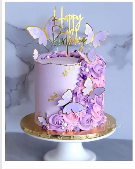 Butterfly Baby Shower Cake, Party Cake Ideas, Graduation Cake Ideas, Rapunzel Birthday Cake, Purple Butterfly Cake, Girly Birthday Cakes, Purple Cakes Birthday, Butterfly Birthday Cakes, Gold Birthday Cake