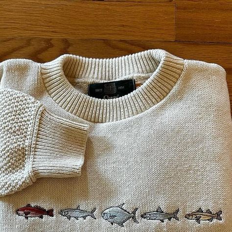 𝐕𝐢𝐧𝐭𝐚𝐠𝐞 𝐓𝐫𝐨𝐮𝐭𝐬 on Instagram: "Orvis Saltwater Fish Sweater  Available 2.25 11am EST at vintagetrouts.com" Elle Core, Fish Sweater, 2016 Tumblr Outfits, Animal Sweater, Streetwear Inspo, 2024 Outfits, Saltwater Fish, Embroidery Sweater, Croft And Barrow