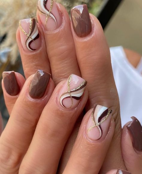 Chocolate Nail Designs, Chocolate Nails Design, Fall Nail Colours, Swirl Nail Designs, Nail Ideas Fall, Nail Designs Fall, Swirl Nail, Luxurious Chocolate, Swirl Nail Art