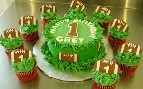 Birthday Cupcakes and Smash Cake for a 1st Birthday Party.  These Football themed Cakes are Vanilla and Red Velvet with Swiss Buttercream http://shop.ohmysoulcookies-cakes.com/ Boy Birthday Cupcakes, Football Themed Cakes, Birthday Cupcakes Boy, Football First Birthday, Football Birthday Cake, Birthday Football, Sport Cakes, Football Birthday Party, Football Cake