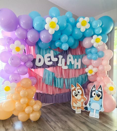 Colorful balloons with daisy’s for Bluey Birthday party. Bluey Birthday Decorations, Bluey Birthday Party, Birthday Party Balloons, Blue Birthday Parties, Second Birthday Ideas, Bluey Birthday, 2nd Birthday Party Themes, Birthday Party Balloon, Blue Birthday