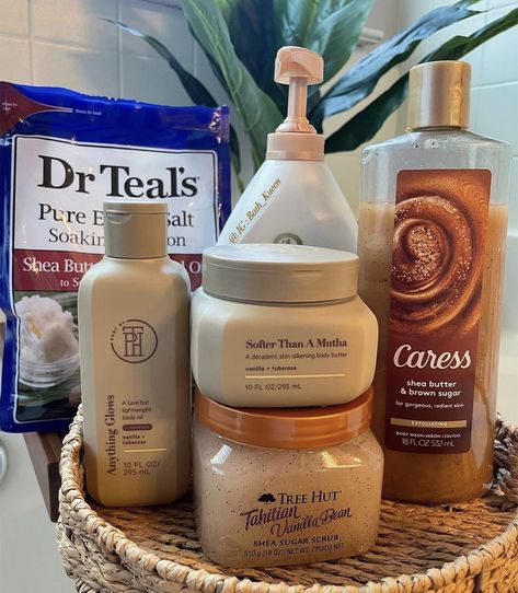 Equate Beauty Products, Femine Hygiene Products, Self Care Products Smell Good, Women Hygiene Products, Body Hygiene Products, How To Be Pretty, Selfcare Products, Scent Combos, Shower Essentials