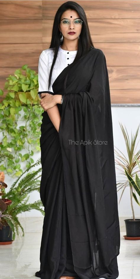 Professional Sari Look, Formal Saree For Interview, Casual Saree Look For Office, Saree With Tshirt, Professional Saree, Plain Blouse Designs, Kerala Saree Blouse Designs, Cotton Dress Pattern, Formal Saree