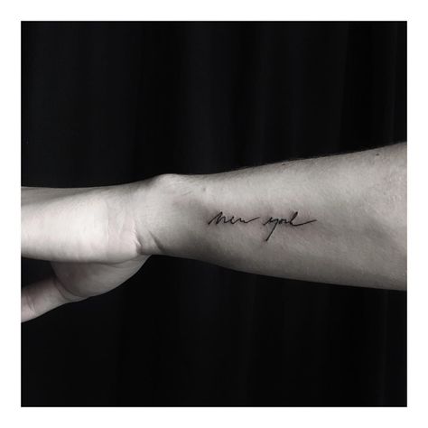 Nyc Tatoos, Tattoo New York, Ny Tattoo, Back Tats, New York Tattoo, Nyc Tattoo, Instagram New York, Neat Ideas, Word Tattoos