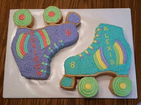 Roller Skate Cupcake Cake Skate Cupcake Cake, Roller Skate Pull Apart Cupcakes, Roller Skate Cakes, Roller Skate Cake, Roller Skate Birthday, Skate Birthday, Roller Skating Party, Pull Apart Cupcakes, Cake Templates