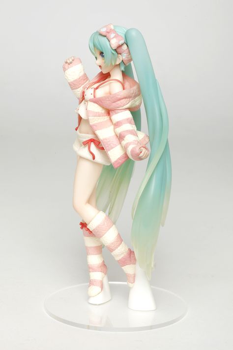 Hatsune Miku Collection, Miku Collection, Figure Room, Miku Figure, Room Wear, Pajama Outfit, Bright Blue Eyes, Pajama Outfits, Anime Collectibles