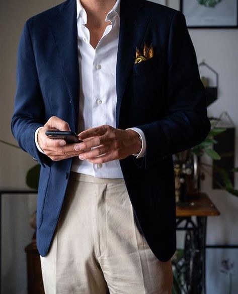 Office Old Money, Old Money Fashion, Blazer Outfits Men, Money Fashion, Classy Suits, Classy Outfits Men, Pants Gift, Dress Suits For Men, Men Stylish Dress