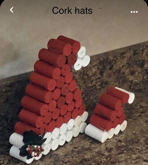 Wine Cork Crafts Christmas, Cork Crafts Christmas, Jul Diy, Painting Front Porch Concrete, Cork Christmas Trees, Wine Cork Diy Crafts, Front Porch Concrete, Wine Cork Projects, Cork Crafts Diy