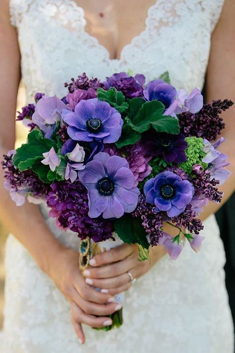 Purple Bouquets, Lilac Bouquet, Diy Bridal Bouquet, Violet Wedding, Plum Wedding, Purple Wedding Bouquets, Bouquet Bride, Purple Bouquet, Bridesmaid Bouquets