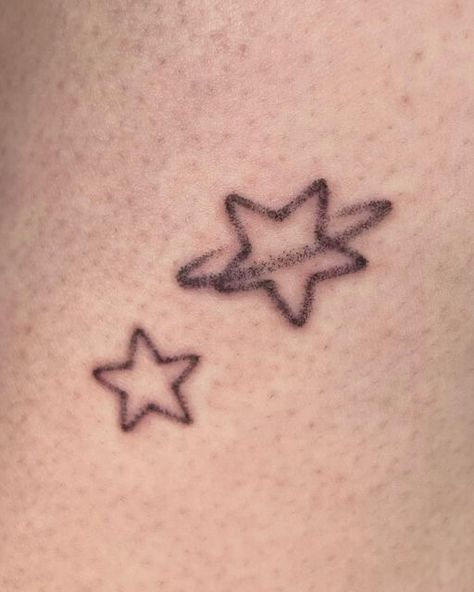 Cute Tattoo Inspo Aesthetic, Mini Cute Tattoos Simple, Simple Grunge Tattoo Designs, Very Small Tattoo Ideas, Grunge Finger Tattoos, Hand Star Tattoo, Star Stick And Poke Tattoo, Easy Cute Tattoos, ; Tattoo