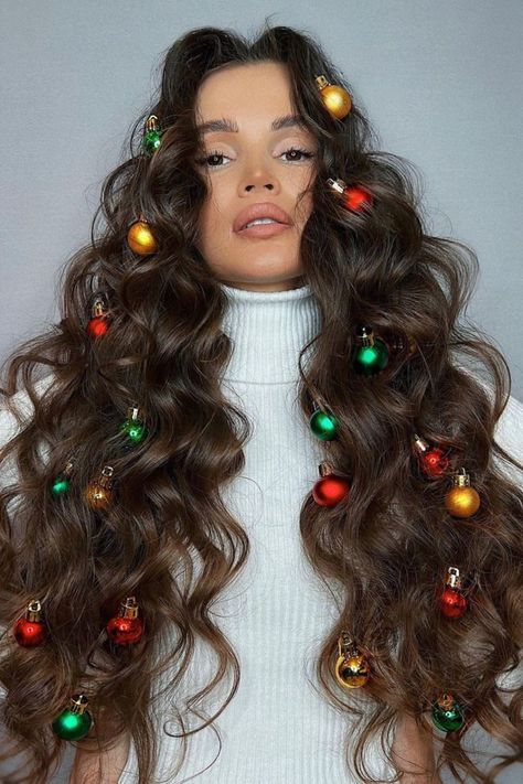 Christmas Shoot, Christmas Hairstyles, Christmas Photoshoot, Christmas Hair, Holiday Hairstyles, Short Pixie Haircuts, Holiday Looks, Foto Inspiration, Crazy Hair