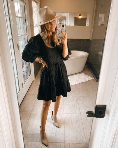 babydoll dress looks, babydoll dress outfit ideas, fall dresses, dresses for fall #falldresses Babydoll Dress Outfit, Amanda West, Dresses For Fall, Outfit Ideas Fall, Pregnancy Style, Fashionably Late, Dress Looks, Closet Inspiration, Fall Capsule Wardrobe