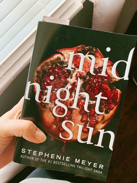 #books #bookstagram #bookworm #bookstoread #twilight #midnightsun Stephanie Meyers, Stephenie Meyer, Midnight Sun, This Is Love, Twilight Saga, Bestselling Author, Book Worms, Books To Read, Print Design