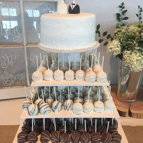 Wedding Cake Pops, Square Wedding Cakes, Wedding Cake Alternatives, Future Wedding Plans, Cute Wedding Ideas, Wedding Cake Designs, Wedding Desserts, Wedding Wishes