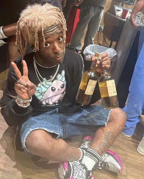 Lil Uzi Vert Pfp, 2000s Rap Aesthetic, Uk Icon, 2013 Swag Era, Rap Aesthetic, Cute Rappers, Lil Uzi, Lil Uzi Vert, July 3