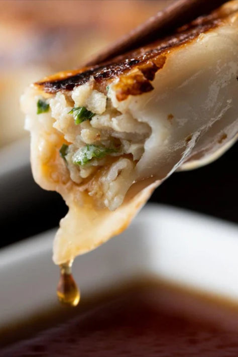 Gyoza is a popular Japanese dumpling that can be found in tons of restaurants across Japan and even frozen in supermarkets. Did you know that gyoza can easily be made at home as well though? In this article, we’ll provide you with 5 gyoza recipes that you can make at home. We’ll also share tips and tricks along the way that will help you make perfect gyoza every single time! Homemade Gyoza Recipe, Gyoza Recipe, Japanese Gyoza, Asian Pasta, Japanese Dumplings, Japanese Beef, Frozen Dumplings, Autumn Food, Stir Fry Noodles