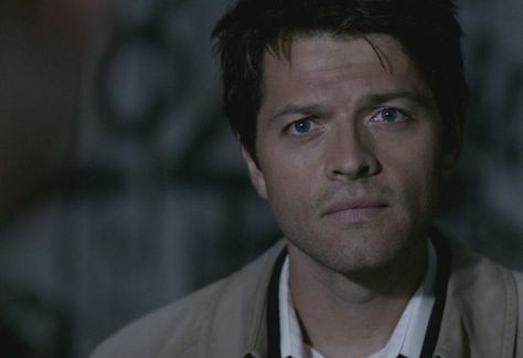 Crazy For Him, Castiel Wings, Supernatural Season 4, Supernatural Castiel, Deep Voice, Castiel Supernatural, Looking At Each Other, Sapphire Eyes, Bts Black And White