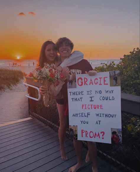 Tulip Promposal, Cute Winfo Proposals, Tsitp Hoco Proposal, Promposal With Flowers, Cute Promposal Ideas For Boyfriend, Mama Mia Promposal, Sunset Hoco Proposal, Cutest Promposal Ideas, Sunset Promposal