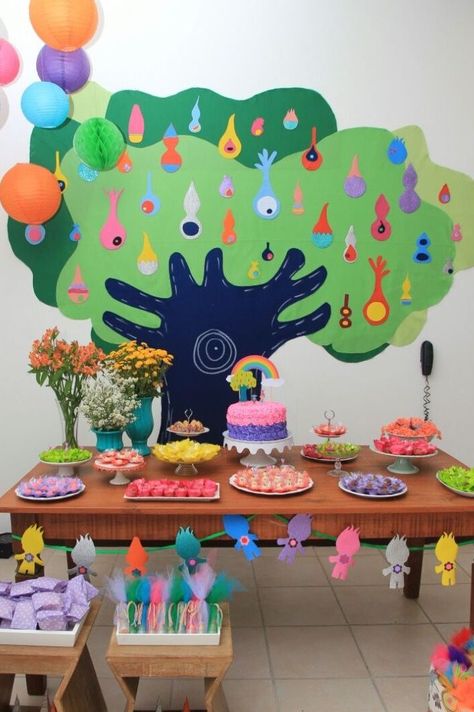 Trollstice Birthday Party, Trolls 2 Birthday Party Ideas, Trolls Bedroom Ideas, Trolls Decorations Ideas, Troll Party Ideas, Trolls 2nd Birthday Party Ideas, Trolls Backdrop Ideas, Trolls Birthday Party Ideas Decorations, Trolls Decor