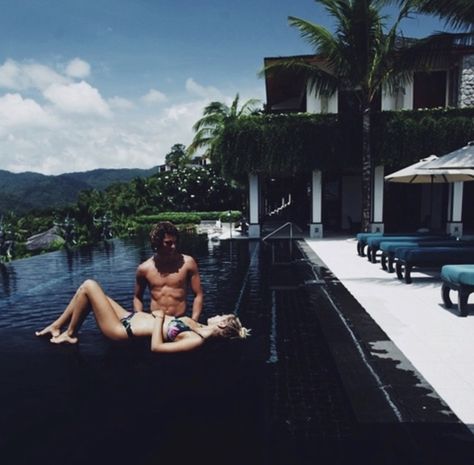 Jay Alvarrez And Alexis Ren, Jay Alvarrez, Alexis Ren, Couples Vacation, Dear Future Husband, Best Seasons, Perfect Couple, Smile Because, Just Friends