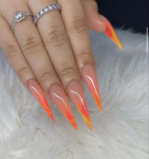 Summer Stiletto Nails, Red Stiletto Nails, Acrylic Nails Stiletto, Long Stiletto Nails, Stiletto Nail Art, Long Nail Designs, Stiletto Nails Designs, Her Nails, Unique Acrylic Nails