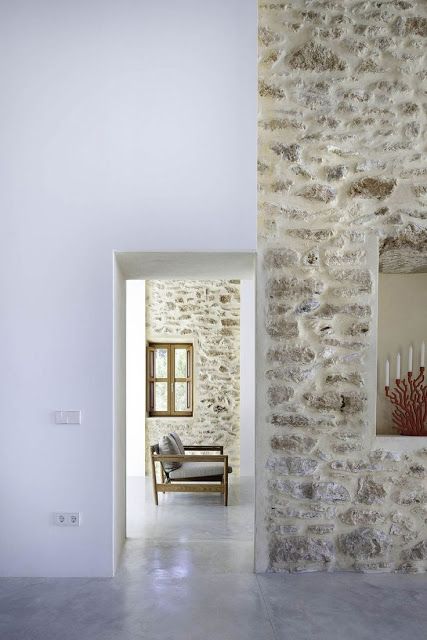 Texture Inspiration: Stone Walls Design Therapy, Architecture Renovation, Case In Pietra, Scandinavia Design, Texture Inspiration, Weekend Escape, Stone Walls, Interior Modern, Polished Concrete