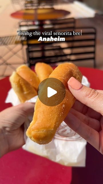 OC Food | Christine☀️ on Instagram: "Trying the viral senorita bread from Starbread 🥖 @starbread_bakery in Anaheim bakes up fresh and delicious senorita bread! These soft rolls are sooo buttery & sweet and served HOT. You can see the butter and sugar glistening on each roll, and I loved every bite! I get why people are calling them addictive - they’re seriously delish!

The prices are very reasonable at Starbread! You can snag a bag of 5 pieces for only $3/bag. That’s the bag count I ordered, but I ate all 5 pieces and wish I ordered a box with more pieces instead 😂 once you place your order, you need to wait 5-10 minutes for them to bring your rolls out from the back. They also have pre-packaged ones to take with you…but it’s definitely worth it to wait for the fresh bread! Bookmark thi Starbread Bakery, Senorita Bread, Soft Rolls, Fresh Bread, Why People, Anaheim, Worth It, A Bag, Comfort Food