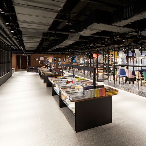 The Conran Shop Turns Seoul Carpark Into Retail Environment for the Modern Age - Design Milk Paris Store, Conran Shop, Retail Experience, 2020 Design, New Market, Design Milk, Blog Design, Fresh Design, Interior Design Studio