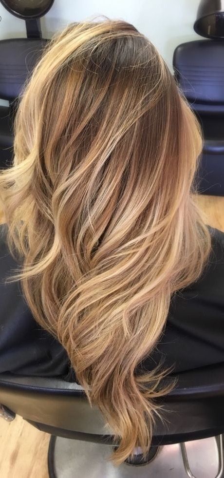 Color Hairstyles, Honey Hair Color, Honey Hair, Trendy Hair Color, Brown Blonde Hair, Hair Color Balayage, Brunette Hair, Great Hair, Blonde Hair Color