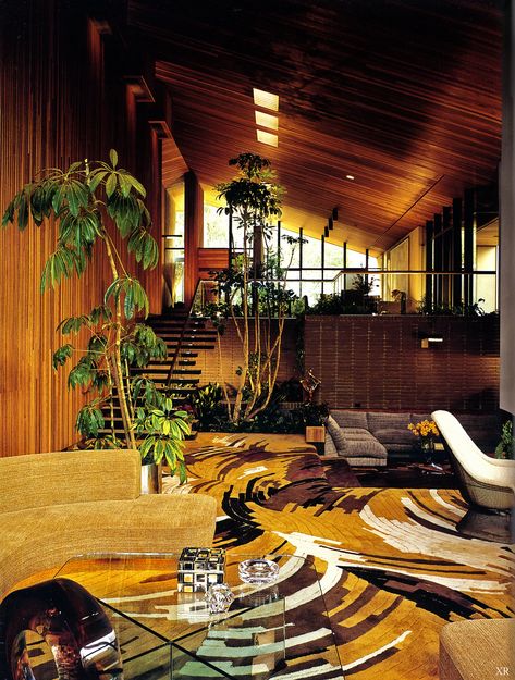 https://flic.kr/p/EgeADv | 1974 ... A. Quincy Jones - Samlley res - Bev Hills, CA | photo: Julius Schulman 70s Architecture, 70s Interior Design, Casa Retro, 70s House, 70s Interior, Interior Design Minimalist, Retro Interior Design, 70s Home, Wallpaper Retro