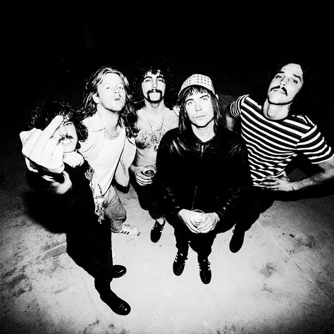 NEWS: The reggae rock band, Sticky Fingers, have announced a North American tour, for April and May. Bootleg Rascal will join the tour, as support. Details at http://digtb.us/1nFuh7J Black And White Band Photos, 5 Piece Band Photos, 90s Band Photos, Cool Band Photos, Rock Band Photoshoot Ideas, Band Photo Ideas, Band Pictures Ideas, Rock Band Photoshoot, Band Photoshoot Ideas