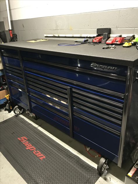 Snap-On Epic Tool Box Midnight Blue with Titanium Trim Barber Shop With Tool Boxes, Snap On Tool Box Ideas, Toolbox Barber Station, Mechanic Tool Box Toolbox Widget, Snap On Tool, Matco Tool Box, Snap On Tool Box Dresser, Snap On Tools, Grease Monkey