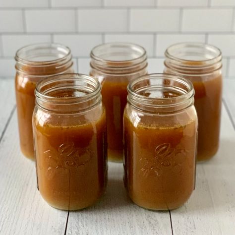 Homemade Vegan "Beef" Broth in 15 Minutes! - Freely Vegan Vegan Beef Broth, Beef Broth Recipe, Vegan Beef, Vegan Worcestershire Sauce, Broth Recipes, Seasoning Blend, Vegan Condiments, Beef Broth, Soy Free