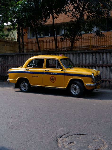 Kolkata Taxi, Esplanade Kolkata Taxi, Kolkata Aesthetic, Yellow Taxi, Cityscape Art, West Bengal, Kolkata, Side View, Stock Photos, Yellow