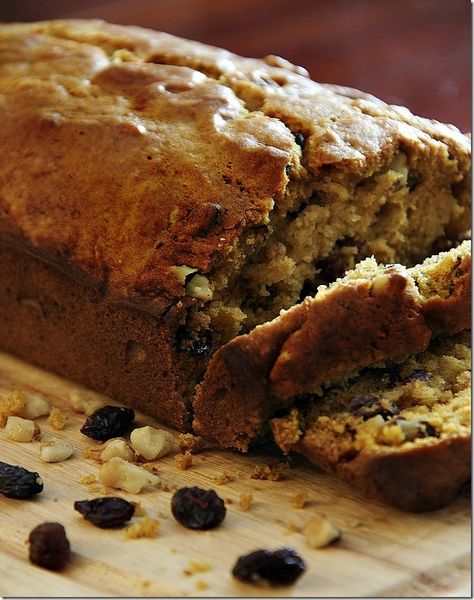 Pumpkin Raisin Nut Bread, Raisin Nut Bread Recipe, Raisin Walnut Bread Recipe, Banana Zucchini Cake, Nut Breads, Povitica Recipe, Pumpkin Bread Muffins, It Pumpkin, Bread Pumpkin