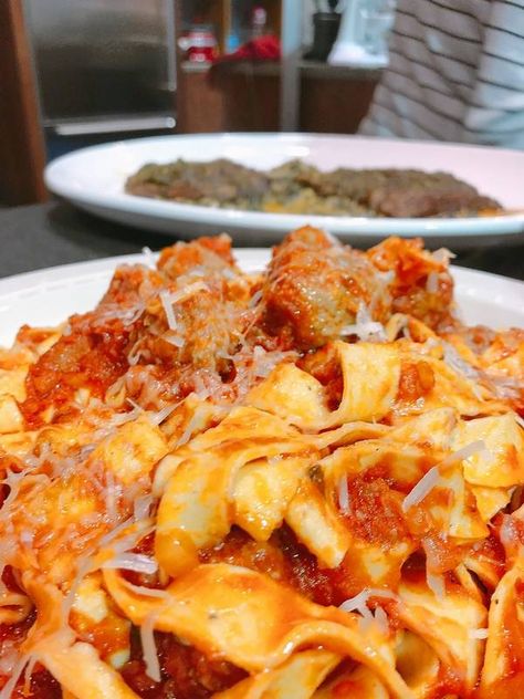 Fabio Viviani's 90 Second Fresh Pasta with Tomato Sauce and Lazy Meatballs Fabio Viviani Recipes, Making Half A Recipe, Pasta With Tomato Sauce, Fabio Viviani, Pasta Side, Italian Feast, Grilled Halloumi, Pasta Sides, Italian Chef