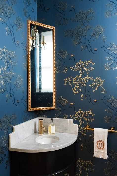 Beautiful Powder Rooms, Traditional Powder Room, Wallpaper Powder Room, Nashville House, Simple Bed Designs, Powder Room Remodel, Powder Room Wallpaper, Inspired Wallpaper, Powder Room Decor